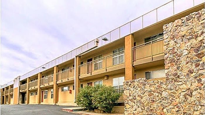 5801 Haines Ave NE Unit 8