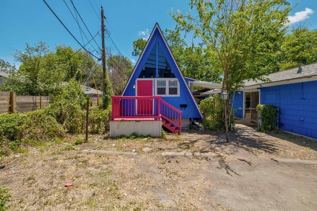 Primary Photo - 1300 Yorkshire Dr