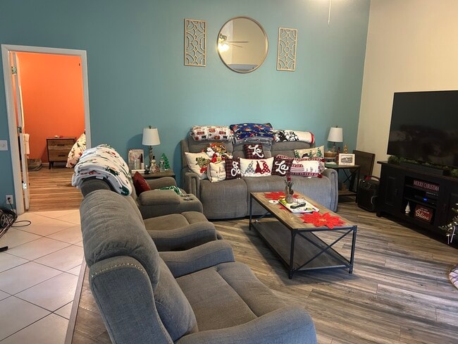 Foto del edificio - 3016 Landmark Blvd