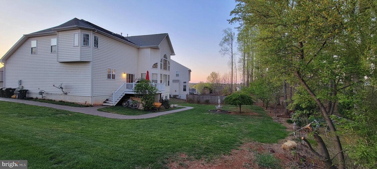 Primary Photo - 842 Kingsbrook Rd
