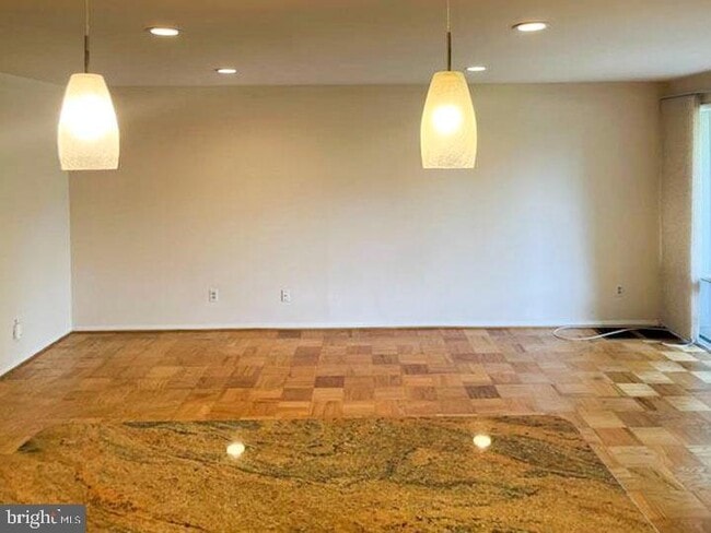 Building Photo - 7513 Spring Lake Dr