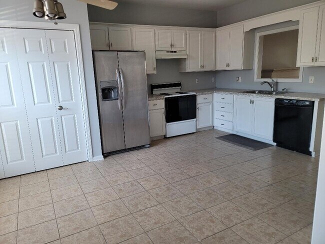 Foto del edificio - 732 3rd St NE