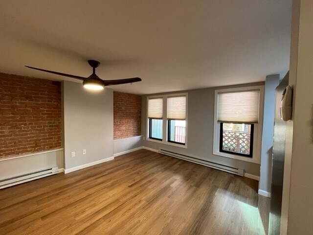 Foto del edificio - 562 Main St