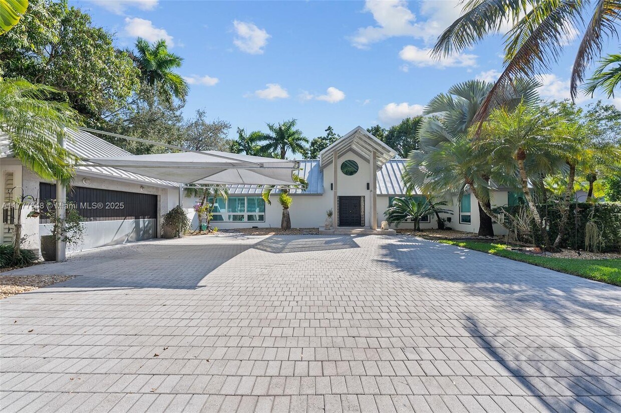 Foto principal - 3950 Hardie Ave