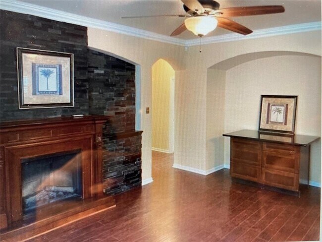 Building Photo - 15010 Turphin Way