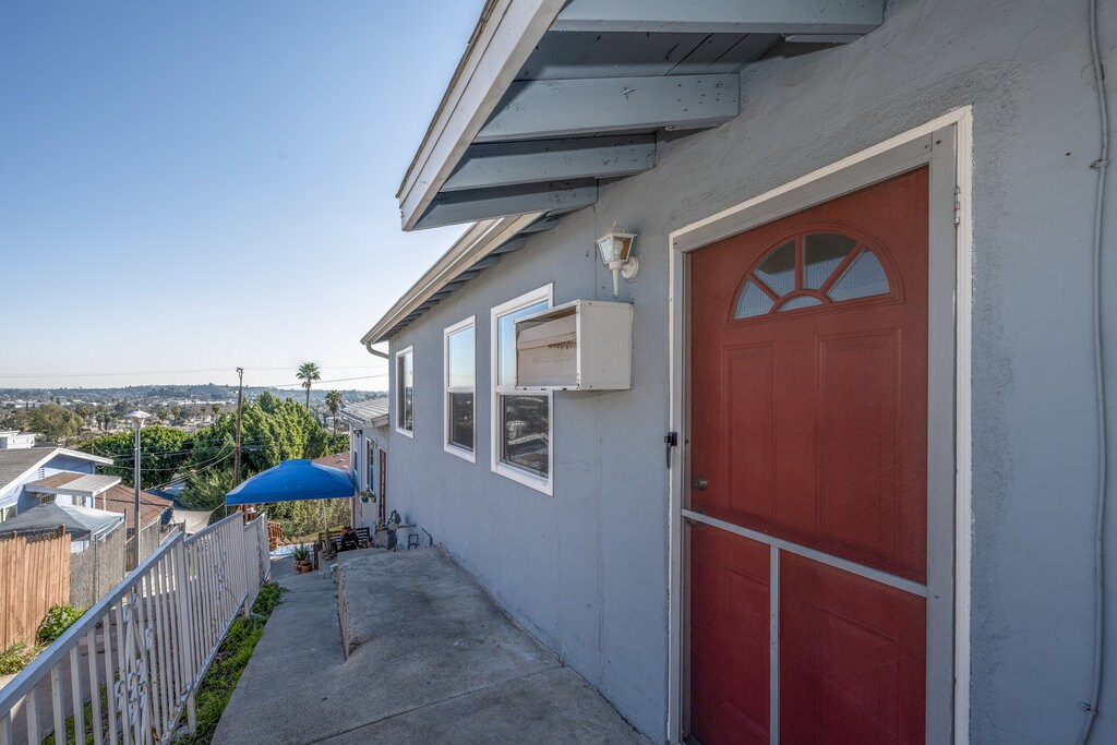 Foto principal - 5248 Almont St