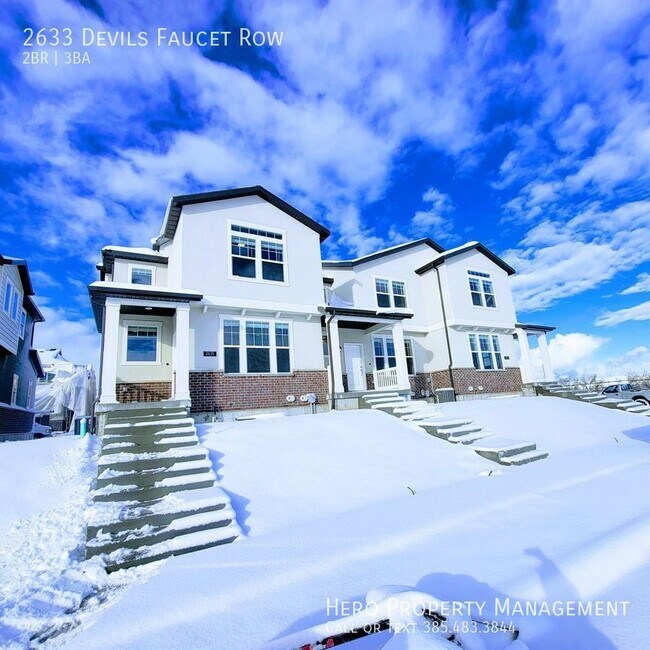Foto del edificio - Stunning BRAND NEW Townhomes!