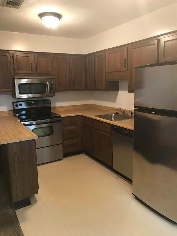 Building Photo - 116-B Sunnyside