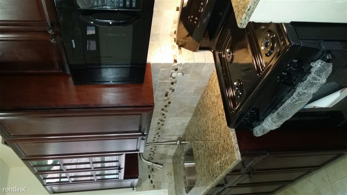 Foto principal - 320 Mount Prospect Ave