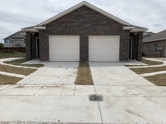 2506 Las Brisas St, Fort Worth, TX 76119 House Rental in Fort Worth