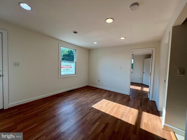 Foto del edificio - 1057 Jefferson Ave