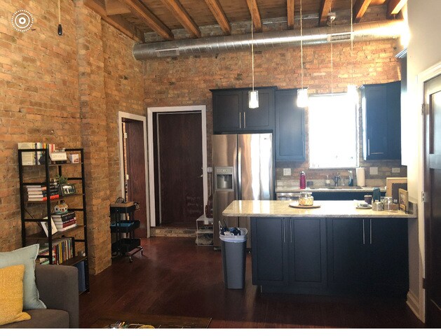 Primary Photo - 1606 W Highland Ave