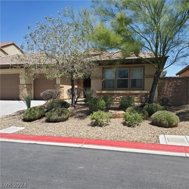 Building Photo - 7412 Redhead Dr