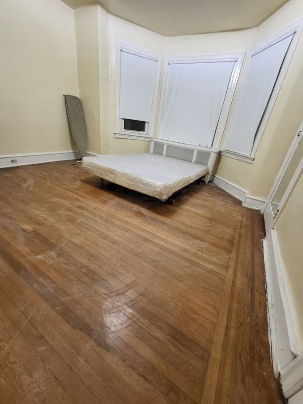 Building Photo - 261 S 63rd St