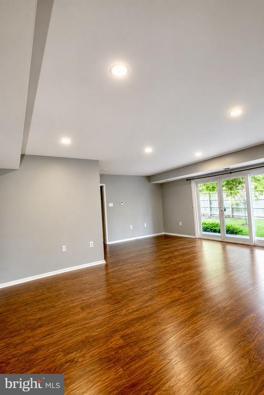 Building Photo - 204 Park Terrace Ct SE