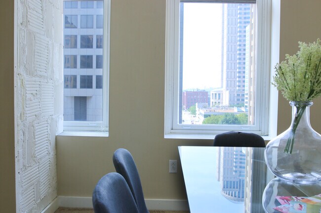 Foto del edificio - 918 Olive St