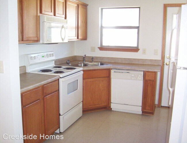 Foto del edificio - 2 br, 2 bath Apartment - 3102-3192 S. Anab...