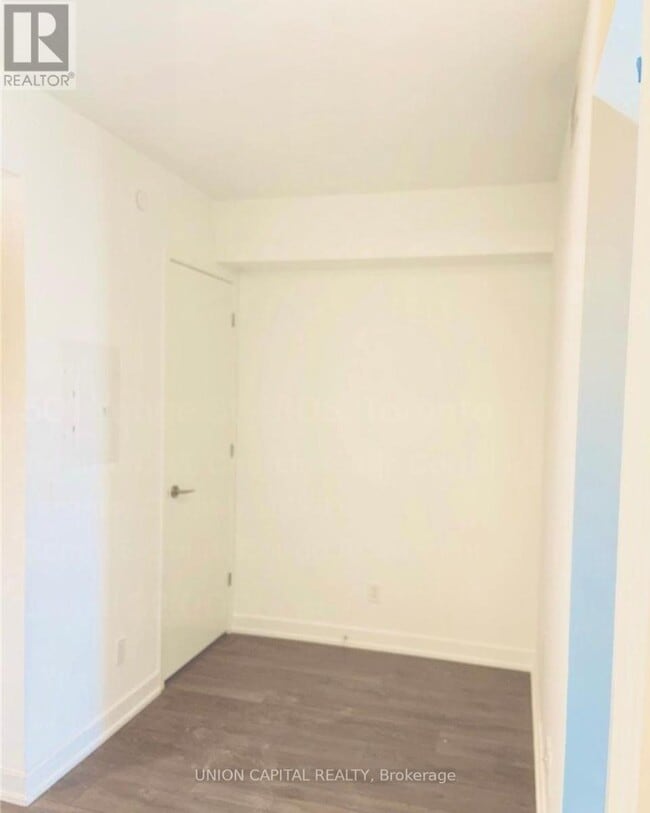 Photo du bâtiment - 501 Yonge St