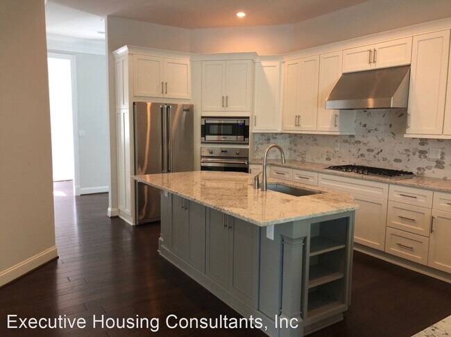Building Photo - 5 br, 4.5 bath House - 5319 Camberley Ave