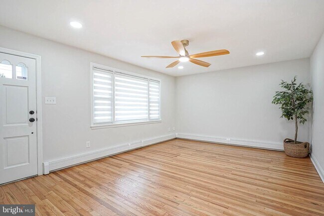 Foto del edificio - 10 Garfield Ave