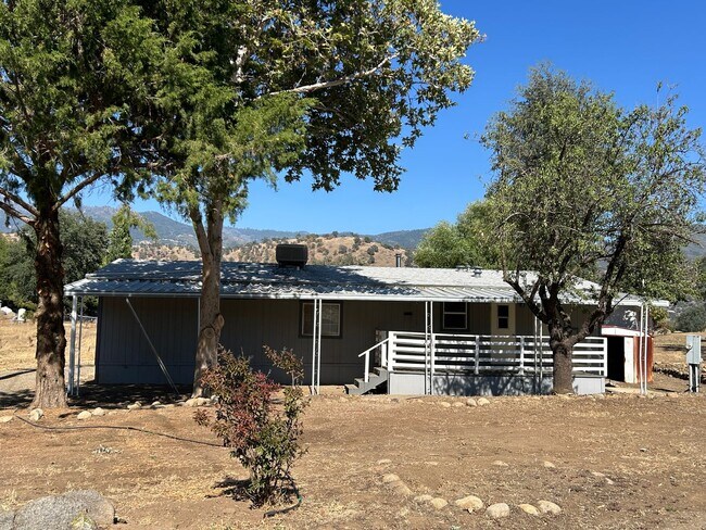 Foto del edificio - 40771 Blue Oak Dr