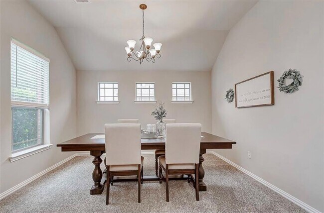 Foto del edificio - 23614 Fairport Harbor Ln