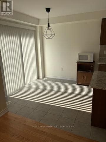 Building Photo - 7744 Shadbush Ln