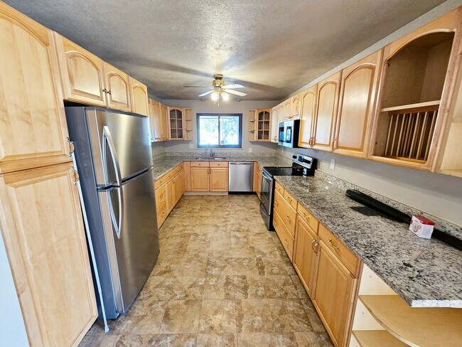 Foto del edificio - 13796 E 25th Ave