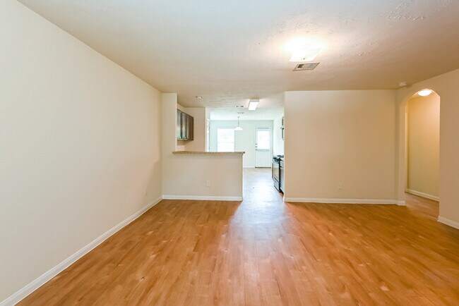 Building Photo - 3606 Apache Meadows Drive