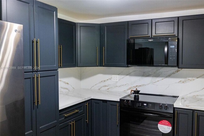 Foto del edificio - 3401 SW 17th St