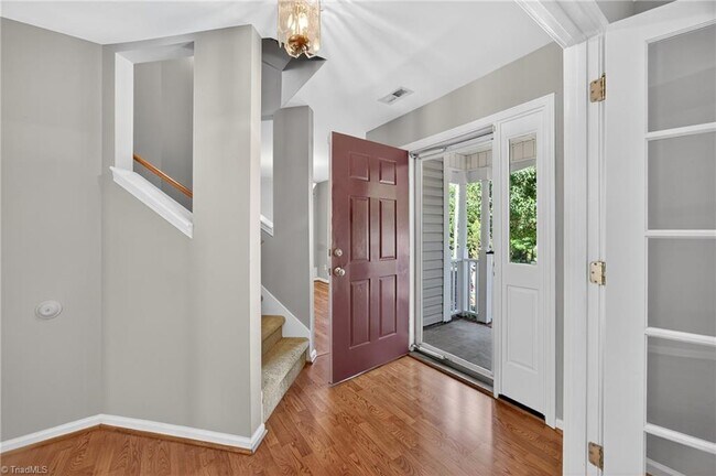Building Photo - 4018 Berkshire Ct