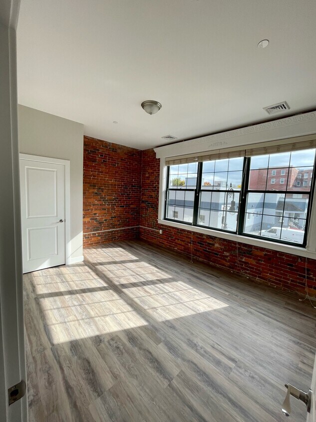 The Residences at 62 Lowell Street Apartments 62 Lowell St Manchester