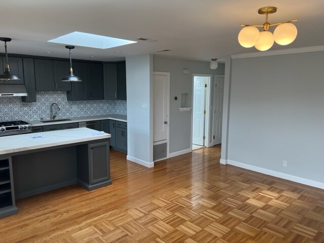 Building Photo - 1554 Shafter Ave