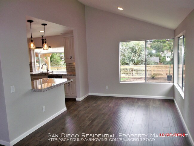 Building Photo - 13797 Paseo Cardiel