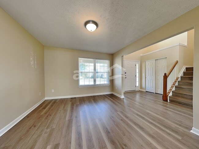 Building Photo - 10742 Stone Ridge Way