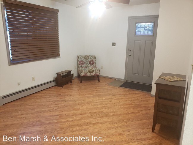 Building Photo - 302 Lionheart Ct