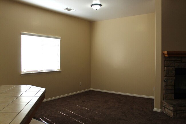 Foto del edificio - Southwest 5 bed 3 bath home