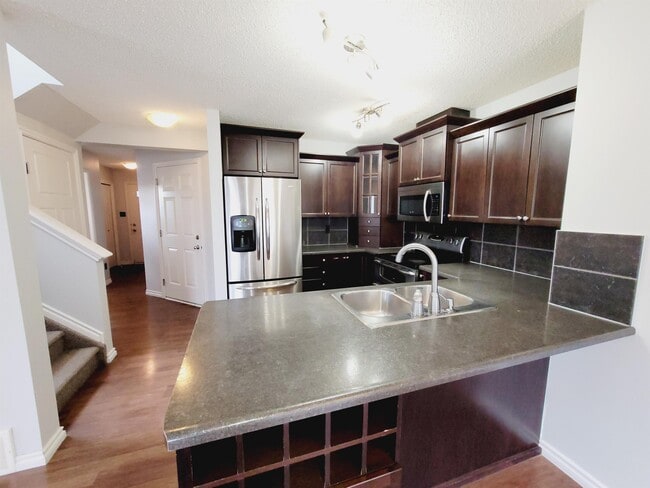 Building Photo - 3209 Whitelaw Dr NW
