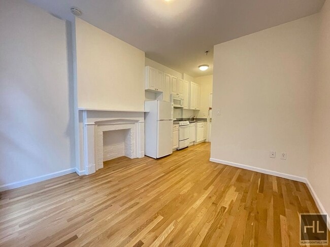 Building Photo - THIRD AVENUE