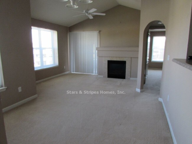 Foto del edificio - 12814 Ironstone Way