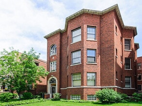 Building Photo - 5825 N Kenmore Ave