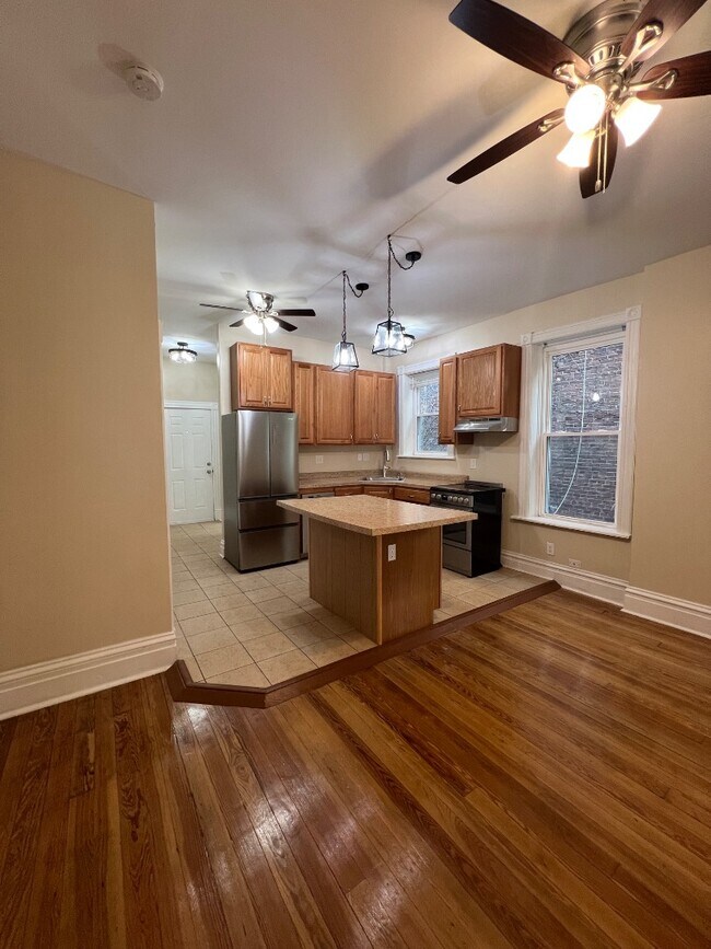 Foto del edificio - 3137 Rutger St
