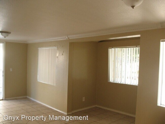 Building Photo - 3 br, 1 bath House - 1441 East 7th Street