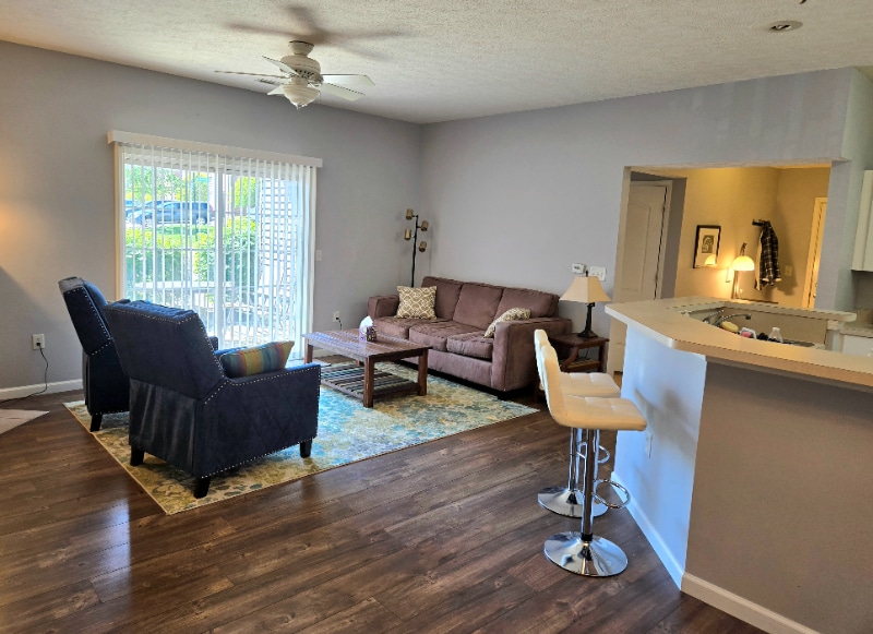 Foto principal - 8011 Crane's Crossing Dr