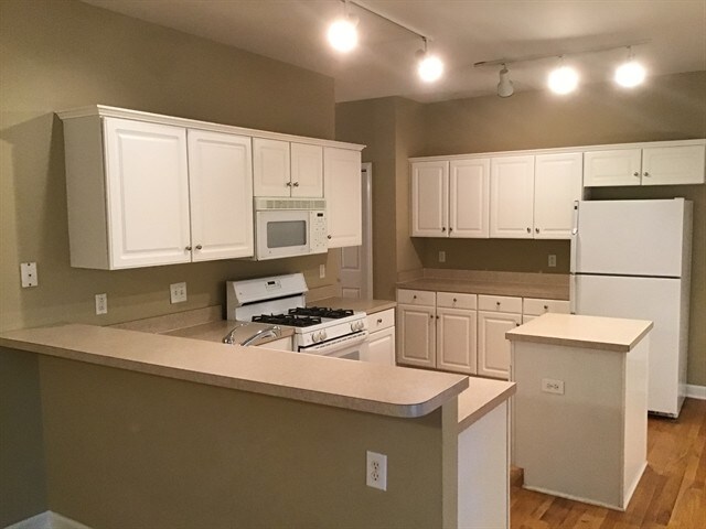 Building Photo - 5164 Bay Overlook Drive