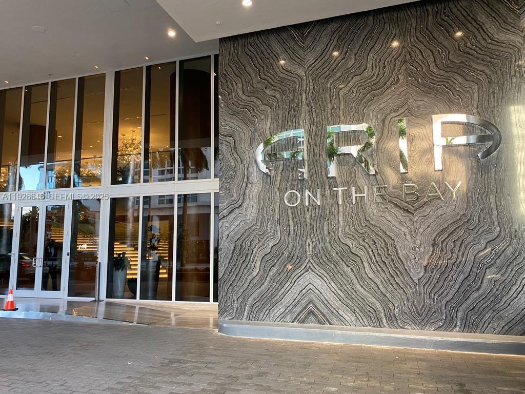 Primary Photo - 488 NE 18th St