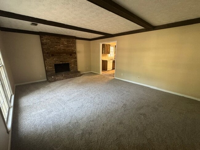 Building Photo - 228 Hearthstone Dr