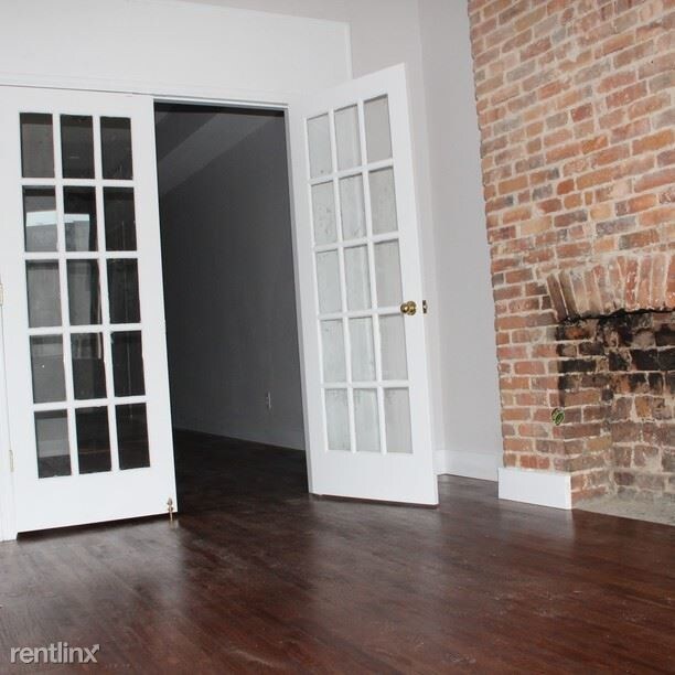 Primary Photo - 1449 Bushwick Ave