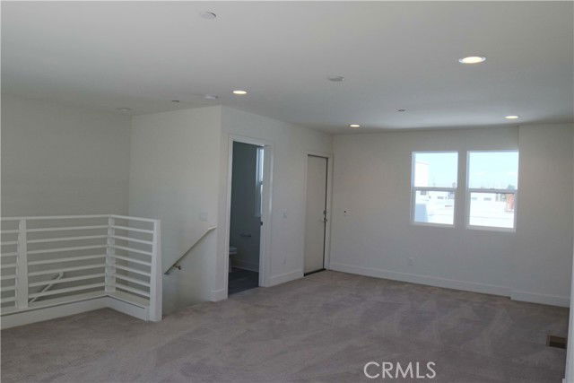 Building Photo - 684 Malibu