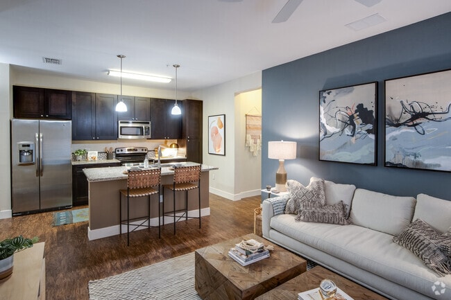 2HAB, 2BA, - 1029SF - Evander Square